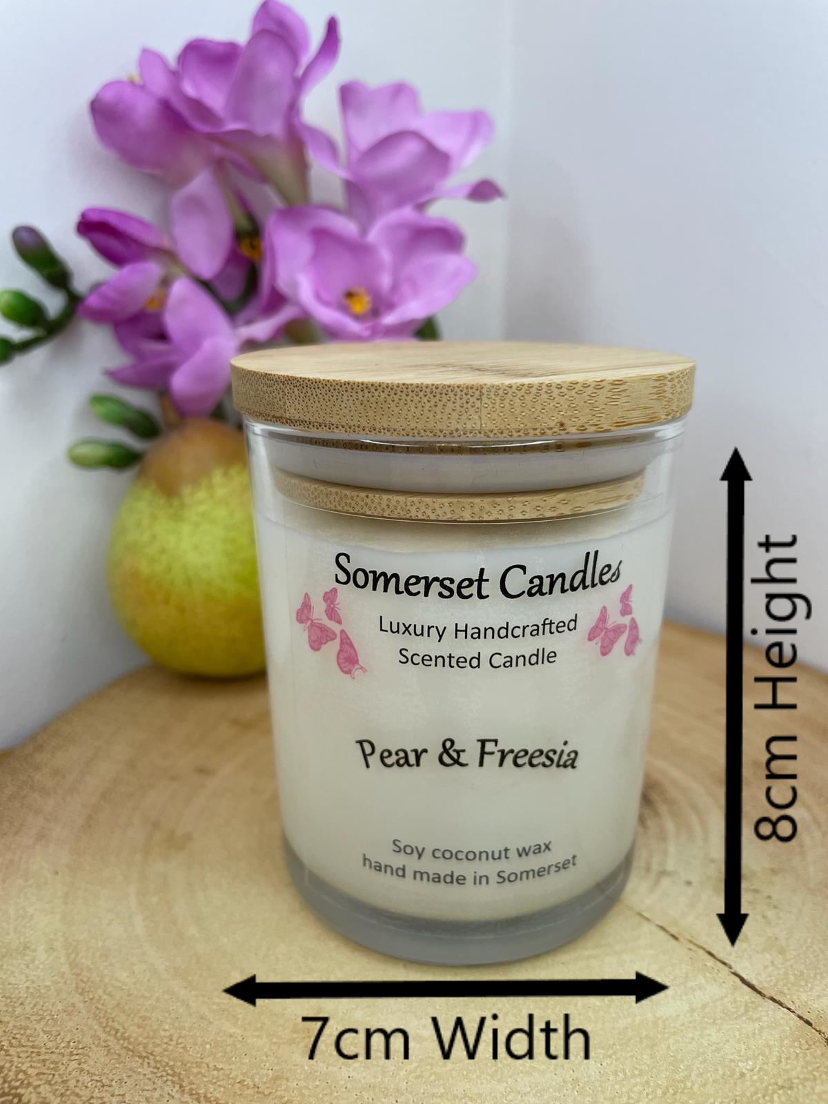 Scented Soy Candle Pear & Freesia with measurements